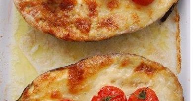 Mozarella Peynirli Patlıcan Çanakları