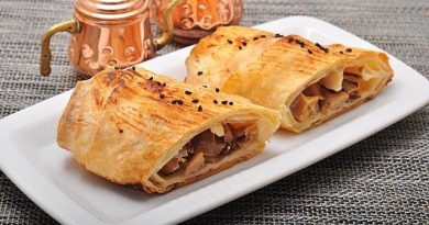 Mantarlı Rulo Börek