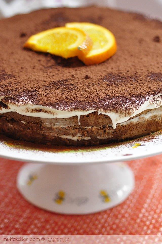 Portakal Likörlü Tiramisu