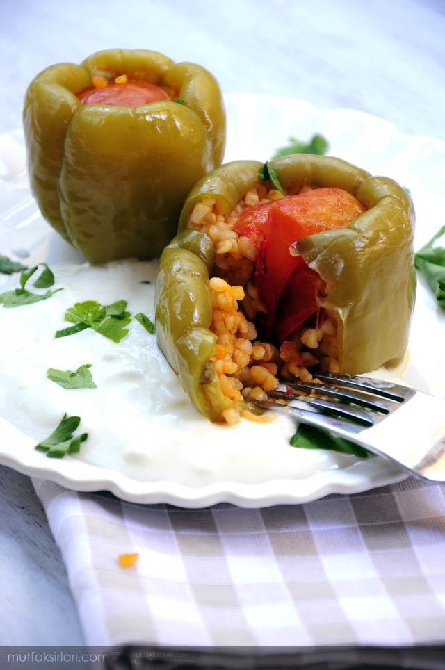 zeytinyağlı bulgurlu dolma