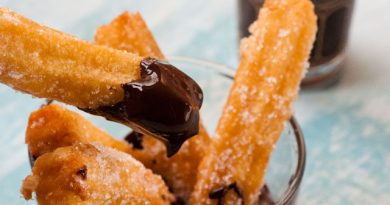 Churros- Çikolatalı Çıtır Hamur Tatlısı