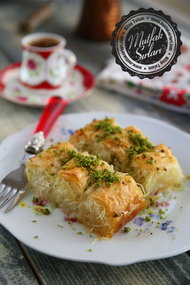 Baklava Yufkasında Fıstıklı Kadayıf