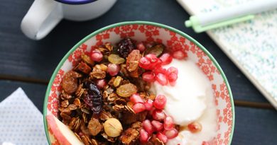 Granola (Ev Yapımı Granola)