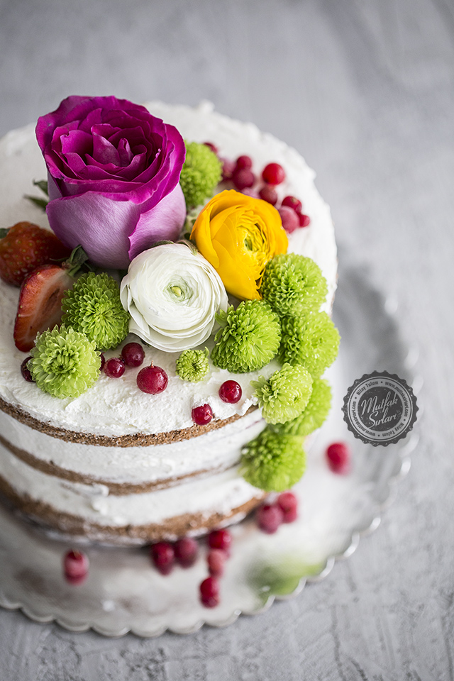 Naked Cake – Kaplamasız Pasta