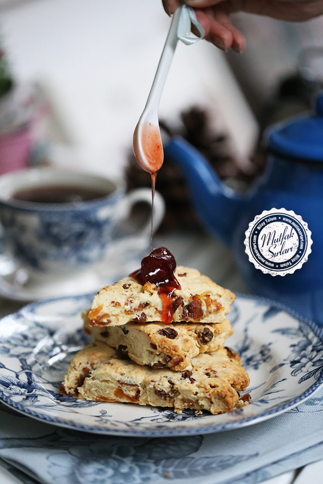 Scone – Kuru Meyveli Dilim Çörek