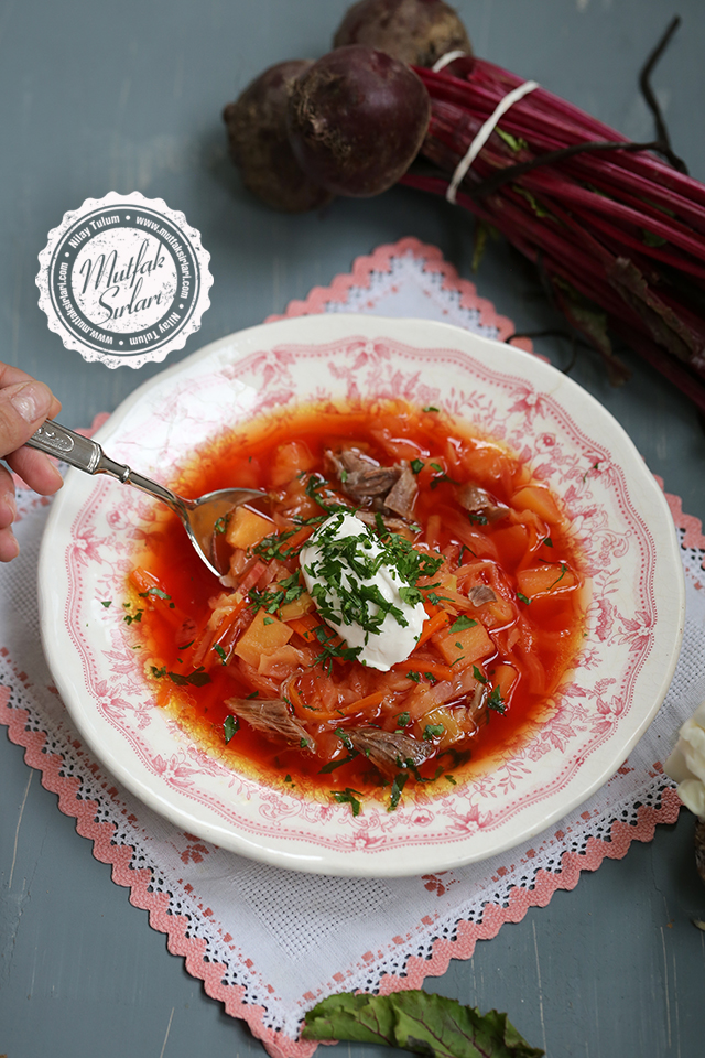 Borsch Çorbası (Borç Çorbası)