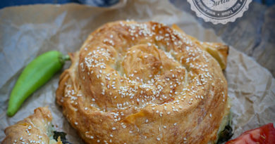 Gönüllerde Taht Kuran Kremalı Ispanaklı Börek