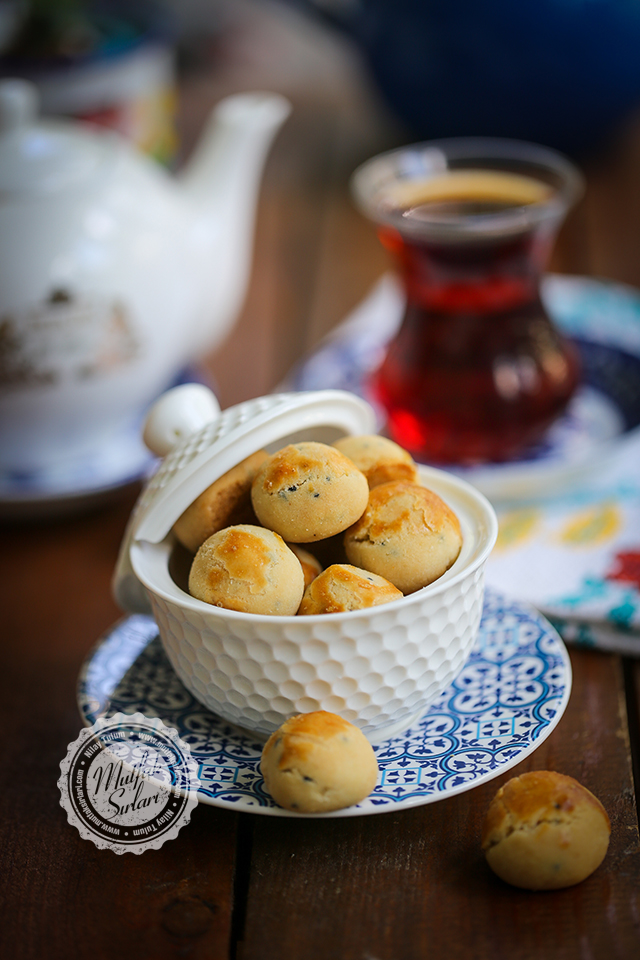 Çörek Otlu Mini Kurabiye