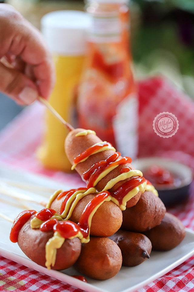 Corn Dog Tarifi (Kaşar Peynirli)